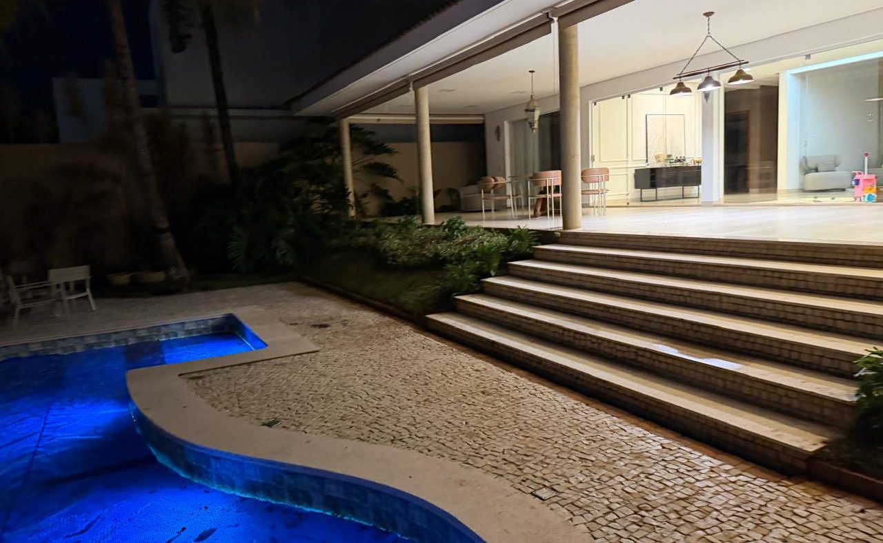 Excelente casa no condomínio Jardins Roma – Zona Sul.
